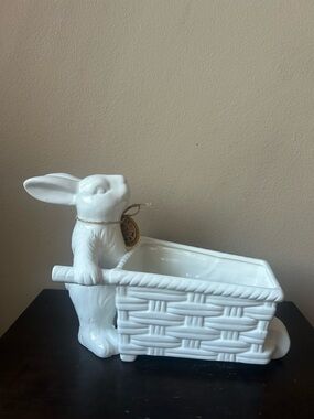 Arlington Designs Ceramic Bunny Rabbit With Wagon Easter Figurine New 8.5” Tall